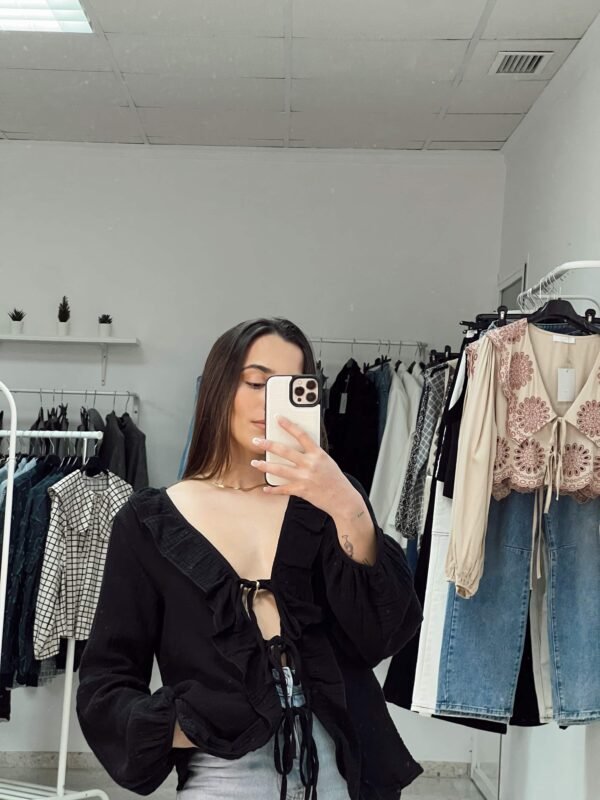 BLUSA LAZO ABIERTA - Imagen 3