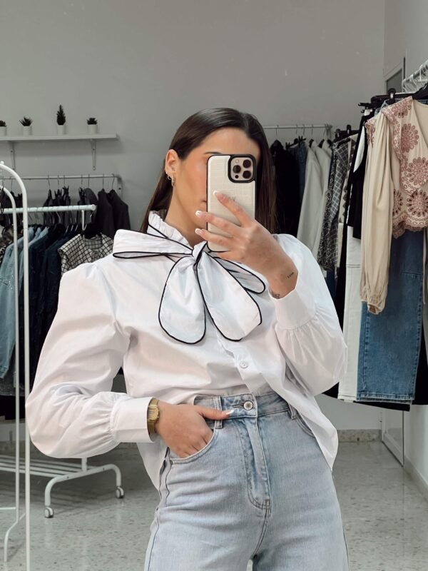CAMISA LAZO DETALE NEGRO