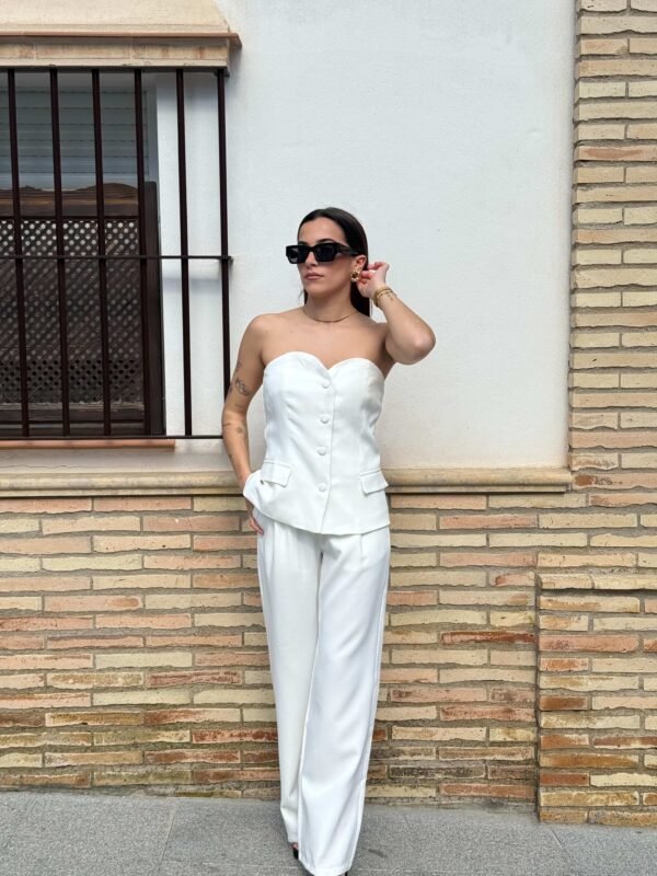 CONJUNTO ESCOTE CORAZÓN BLANCO